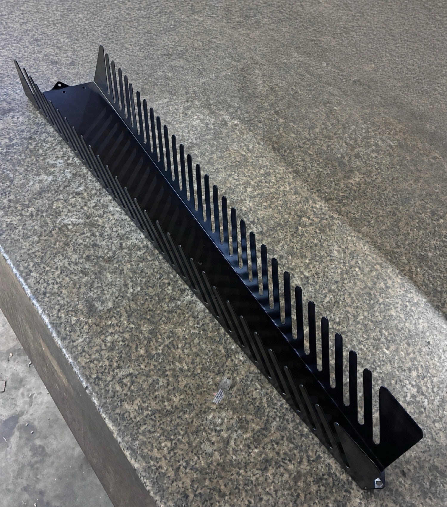 QC "Mini Gears" - Hanging Gear Rack (30 Gears) Black